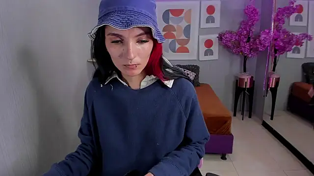 Snapshot of Dafne_huges chatting on January 2025 01:41:01 AM Dafne huges online show from January 2025 01:41:01 AM