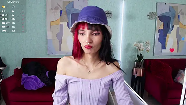 Snapshot of Dafne_huges chatting on February 2025 02:34:02 PM Dafne huges online show from February 2025 02:34:02 PM