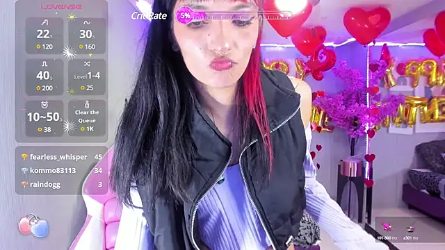 Snapshot of Dafne_huges chatting on February 2025 07:33:02 PM Dafne huges online show from February 2025 07:33:02 PM