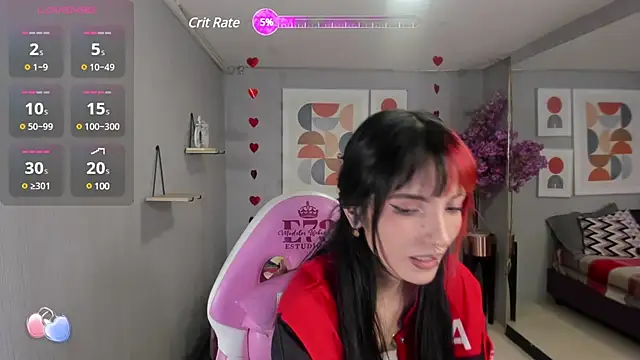 Snapshot of Dafne_huges chatting on March 2025 08:00:01 PM Dafne huges online show from March 2025 08:00:01 PM