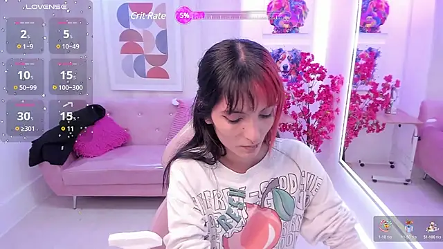 Snapshot of Dafne_huges chatting on March 2025 07:58:02 PM Dafne huges online show from March 2025 07:58:02 PM