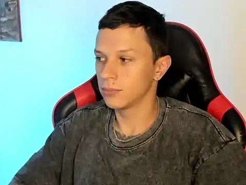 Snapshot of goodboy69l chatting on February 2026 12:32:02 PM goodboy69l online show from February 2026 12:32:02 PM