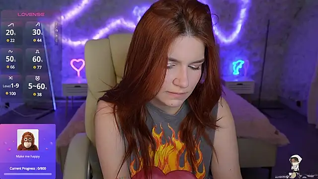 RedShinee online show from February 2025 10:41:01 AM