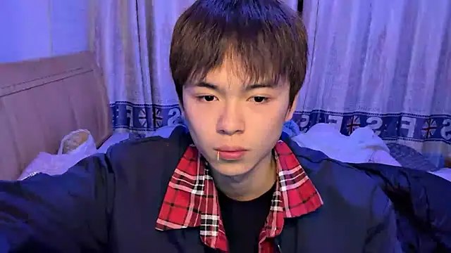 Snapshot of xiaottt1918 chatting on January 2025 12:52:02 PM xiaottt1918 online show from January 2025 12:52:02 PM