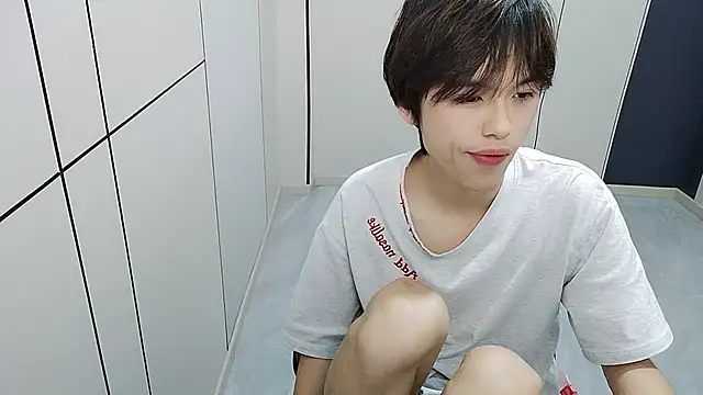 Snapshot of xiaottt1918 chatting on August 2026 06:57:02 PM xiaottt1918 online show from August 2026 06:57:02 PM