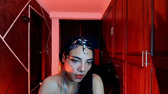 Snapshot of SexyNaf chatting on March 2025 01:17:02 AM SexyNaf online show from March 2025 01:17:02 AM