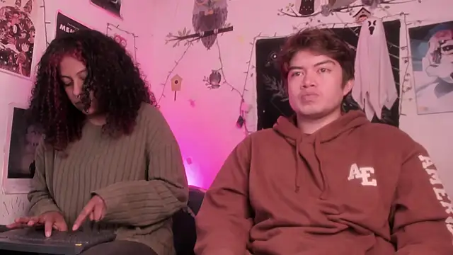 hothoneychile online show from December 2025 03:35:01 AM