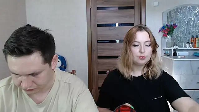 Kristy-Max online show from February 2025 07:07:01 AM