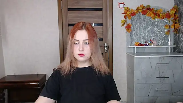 Kristy-Max online show from September 2025 06:35:01 PM