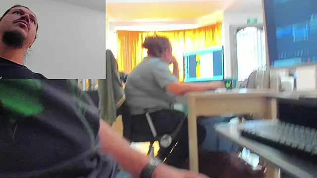 webothtwo online show from October 2025 05:42:01 PM