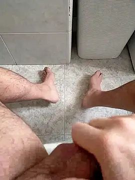 Snapshot of user_662 chatting on February 2025 10:20:02 AM user 662 online show from February 2025 10:20:02 AM