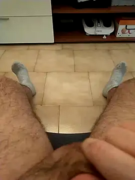 Snapshot of user_662 chatting on March 2025 10:55:02 AM user 662 online show from March 2025 10:55:02 AM