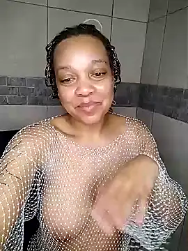 Snapshot of HAZELNUT_EYE chatting on January 2025 02:53:02 PM HAZELNUT EYE online show from January 2025 02:53:02 PM