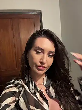 freyacherie online show from December 2025 06:05:01 PM