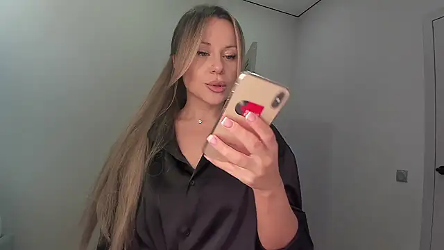  cometoseeme  online show from September 2025 12:38:02 PM