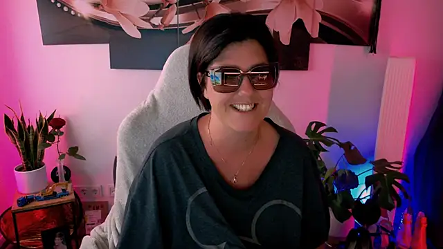 NatiLove35 online show from June 2026 06:29:01 PM