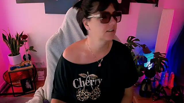 NatiLove35 online show from June 2026 05:28:01 AM