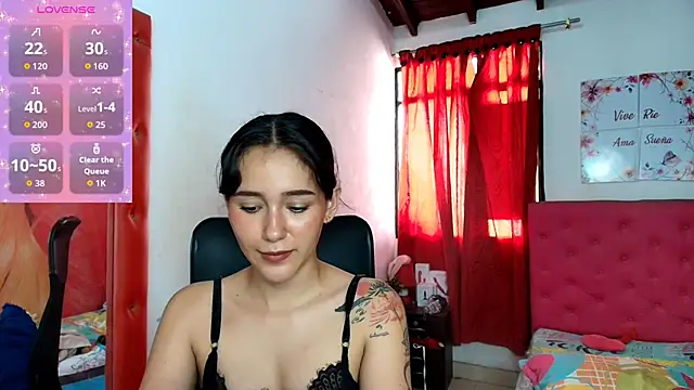 miley blue  online show from October 2025 07:36:02 PM