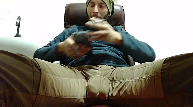 hardbigcock16 online show from December 2024 03:02:01 PM