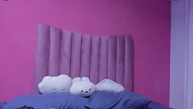 JustiinJazmin online show from December 2024 01:36:02 AM