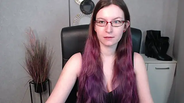 emmaxDelight online show from February 2025 06:37:01 AM