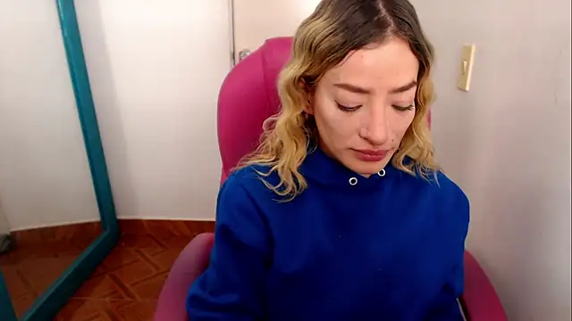 zoe jones13 online show from July 2026 02:03:02 AM
