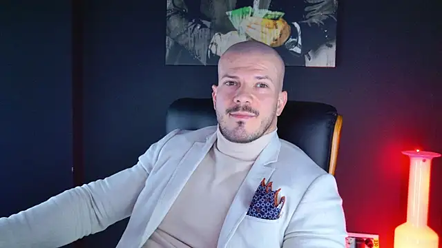 Snapshot of AngeloEric chatting on December 2024 01:28:01 PM AngeloEric online show from December 2024 01:28:01 PM