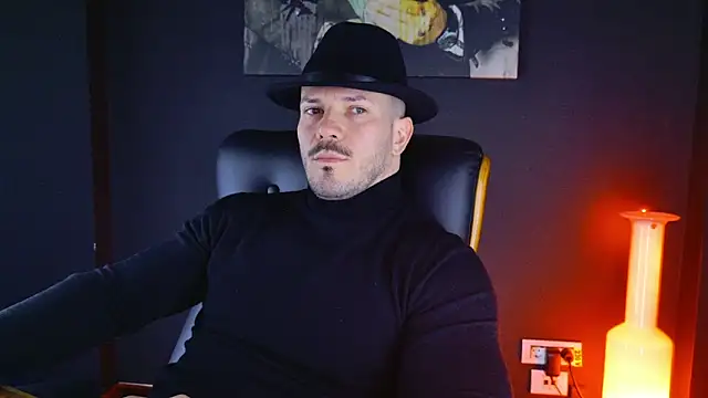 Snapshot of AngeloEric chatting on January 2025 11:30:02 AM AngeloEric online show from January 2025 11:30:02 AM