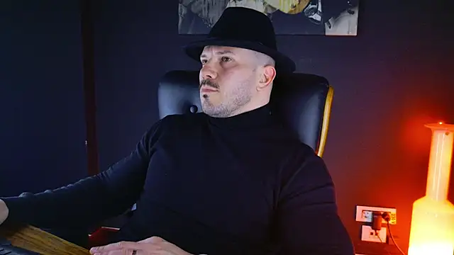 Snapshot of AngeloEric chatting on January 2025 05:08:02 AM AngeloEric online show from January 2025 05:08:02 AM