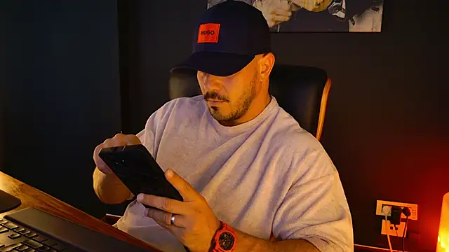 Snapshot of AngeloEric chatting on September 2025 09:22:02 AM AngeloEric online show from September 2025 09:22:02 AM