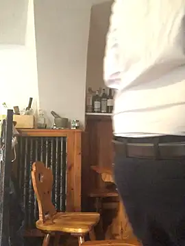 Snapshot of lostile8 chatting on January 2025 09:57:02 AM lostile8 online show from January 2025 09:57:02 AM