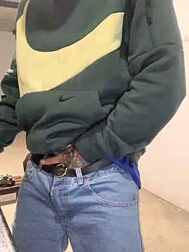 Snapshot of 27powercm chatting on November 2025 08:25:02 AM 27powercm online show from November 2025 08:25:02 AM