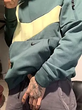 Snapshot of 27powercm chatting on November 2025 04:59:02 AM 27powercm online show from November 2025 04:59:02 AM