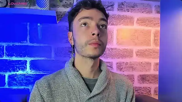 Snapshot of noah_ricci chatting on September 2025 12:31:02 PM noah ricci online show from September 2025 12:31:02 PM