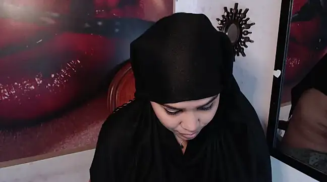 Snapshot of VenussTits97 chatting on December 2024 02:19:01 AM VenussTits97 online show from December 2024 02:19:01 AM