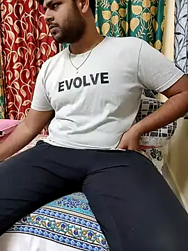 PawanHyd7 online show from February 2026 01:33:02 PM