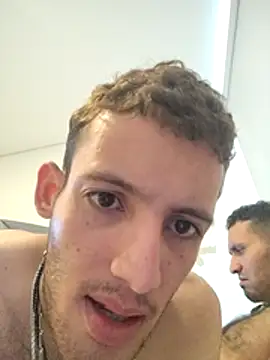 Snapshot of Duvan_Martinez23 chatting on November 2025 04:47:01 PM Duvan Martinez23 online show from November 2025 04:47:01 PM