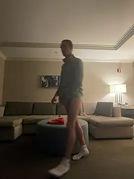 PeytonJohnn online show from March 2026 08:43:02 AM