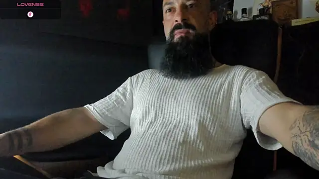 Snapshot of axxelrich_ chatting on September 2025 02:59:02 AM axxelrich online show from September 2025 02:59:02 AM