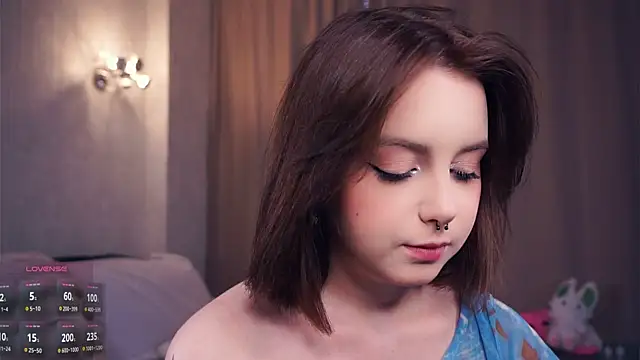 DevonaBucher online show from September 2025 05:12:01 AM