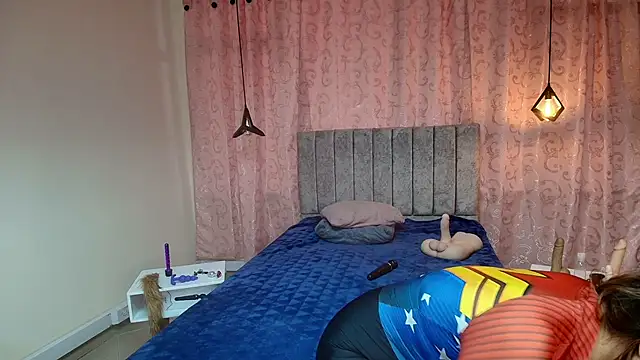 VioletaScott  online show from October 2025 01:21:02 PM