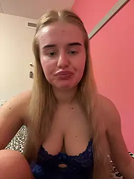 yourhornyslut online show from March 2025 09:42:02 PM