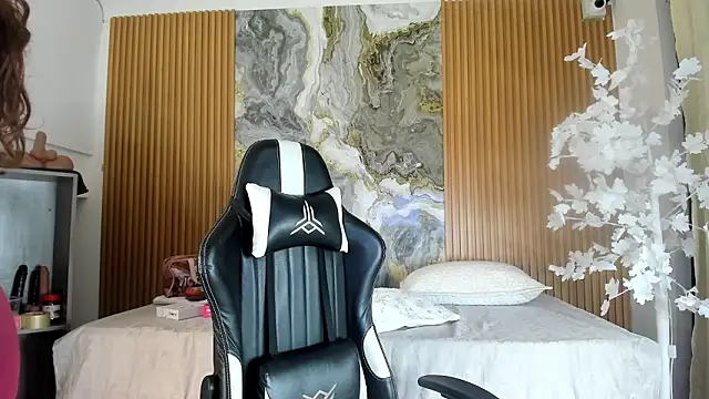 Danna topless online show from January 2026 11:59:02 AM