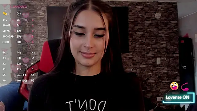 Snapshot of Charlotte_greys chatting on February 2026 08:14:02 PM Charlotte greys online show from February 2026 08:14:02 PM