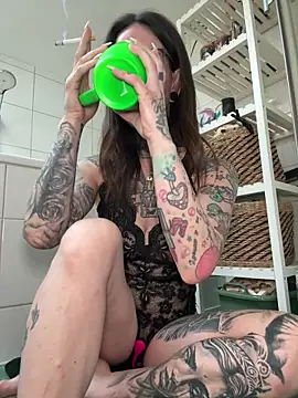 BrownieyQueen online show from March 2026 07:16:02 AM