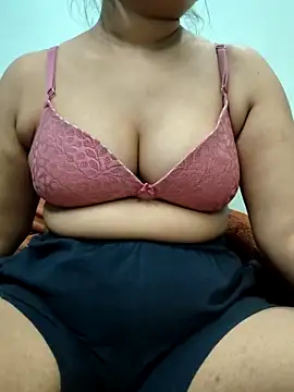 Snapshot of Shana-12 chatting on March 2025 06:56:01 PM Shana-12 online show from March 2025 06:56:01 PM