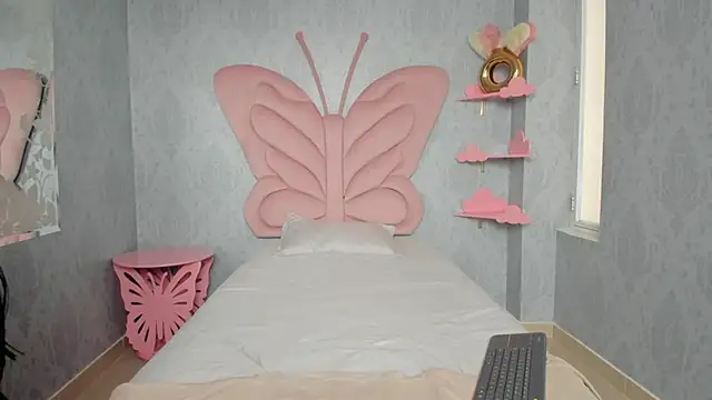 MaddyCute4u online show from February 2025 02:57:01 PM