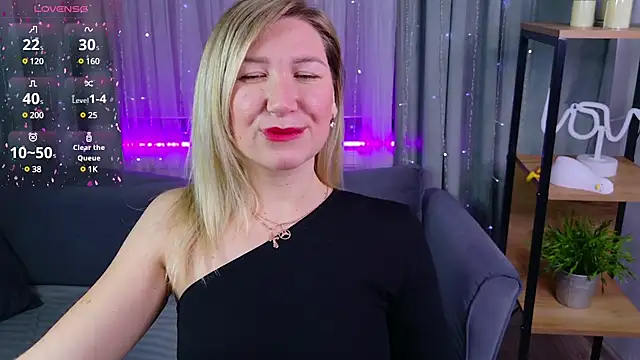 MilaBott online show from January 2025 11:43:01 PM