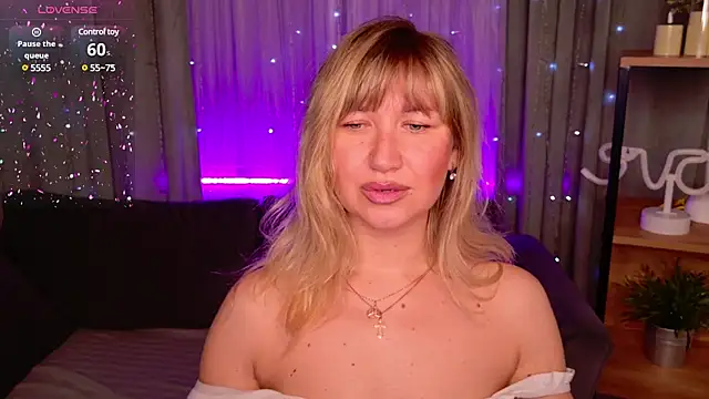 MilaBott online show from February 2025 11:25:02 PM