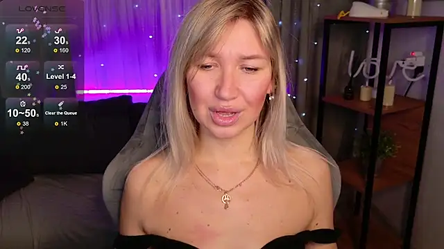 MilaBott online show from November 2025 08:14:01 PM